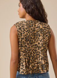 Avalon Pleated Babydoll Top Detail 4 - TULLABEE