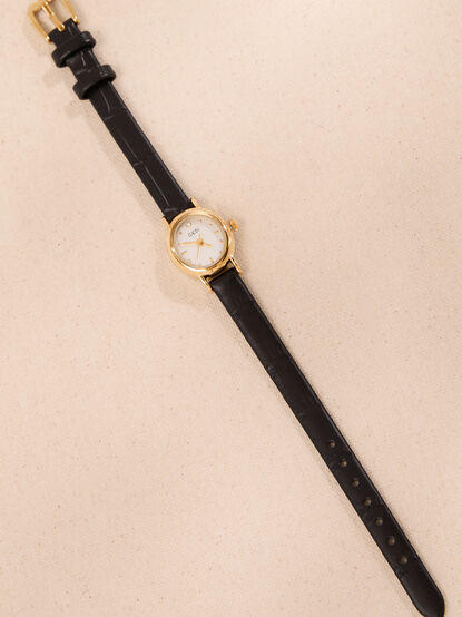 Promise Leather Round Watch - TULLABEE
