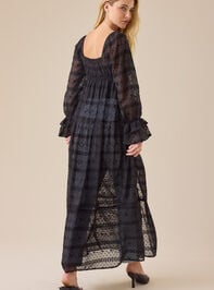 Stephany Embroidered Kimono Detail 4 - TULLABEE