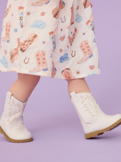 Jesse Cowboy Boots - TULLABEE