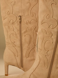 Abrams Western Boot Detail 2 - TULLABEE