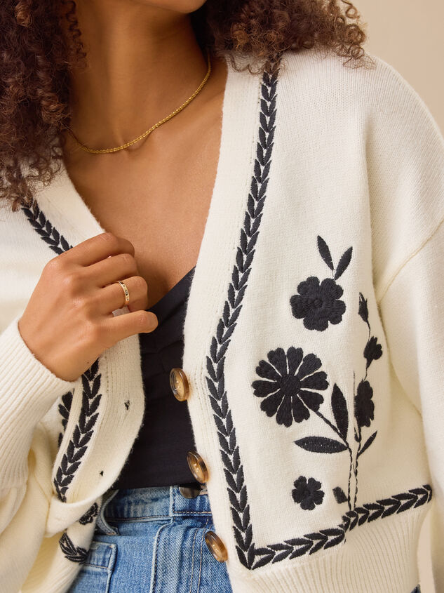Ryan Embroidered Cardigan Detail 3 - TULLABEE