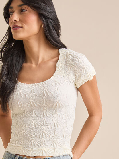 Blaire Short Sleeve Seamless Floral Tee - TULLABEE