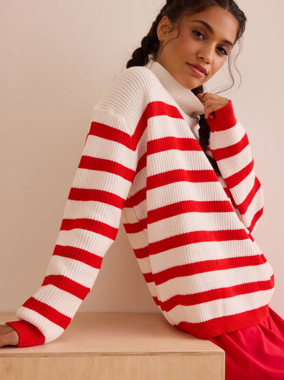 Studio Stride Mockneck Sweater - TULLABEE