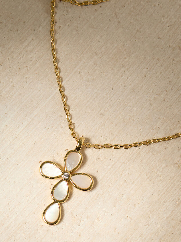 18K Gold Teardrop Cross Necklace Detail 2 - TULLABEE
