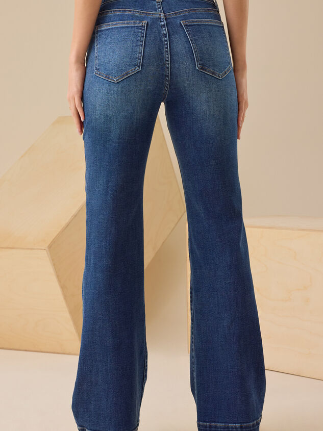 Elena Boot Cut Jeans Detail 5 - TULLABEE