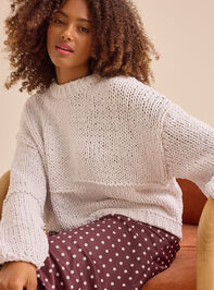Stella Oversize Sweater Detail 3 - TULLABEE