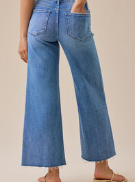 Leverette Cropped Jeans Detail 5 - TULLABEE