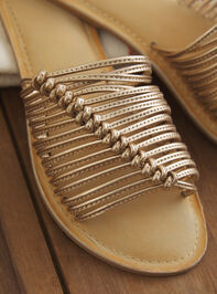 Baxter Sandals by Matisse Detail 3 - TULLABEE