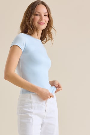 Noa Seamless Fitted Tee - Altar'd State - 