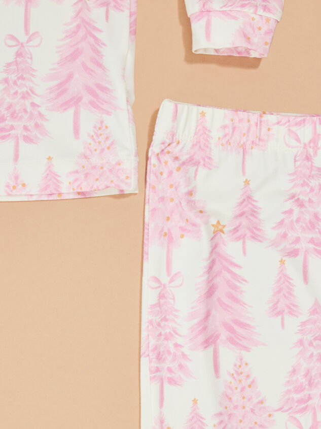 Sugar & Spruce Lounge Set Detail 3 - TULLABEE