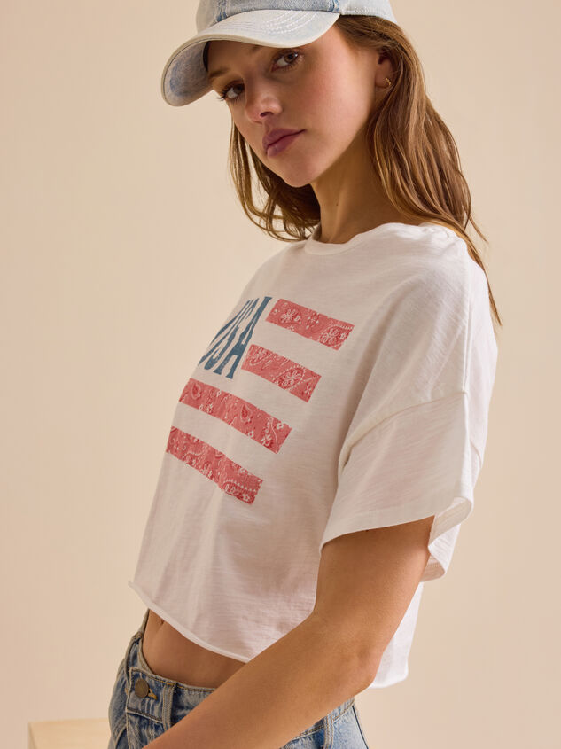 USA Bandana Graphic Tee Detail 4 - TULLABEE