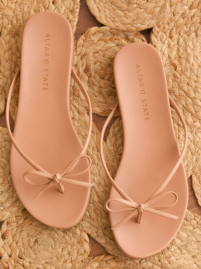 Michelle Bow Sandals - TULLABEE