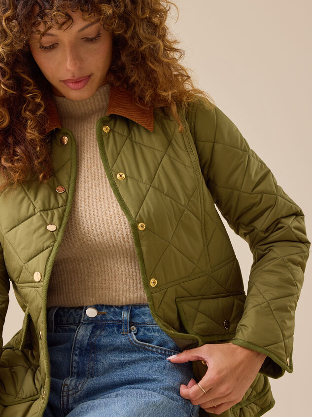 Hunter Quilted Barn Jacket Detail 6 - TULLABEE