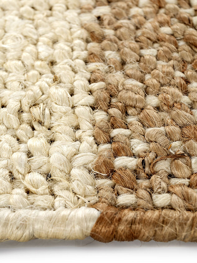 Cattail Flat Weave Rug Detail 4 - TULLABEE