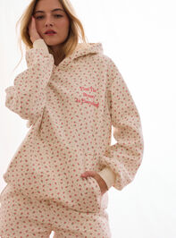 Find The Beauty Hoodie Detail 6 - TULLABEE