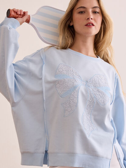 Icon Lace Bow Sweatshirt - TULLABEE