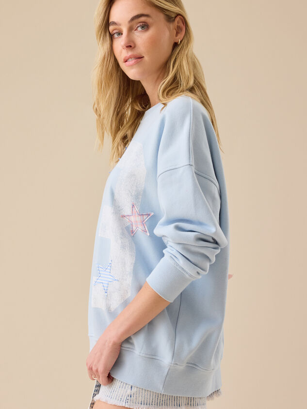 13 Star Graphic Sweatshirt Detail 5 - TULLABEE