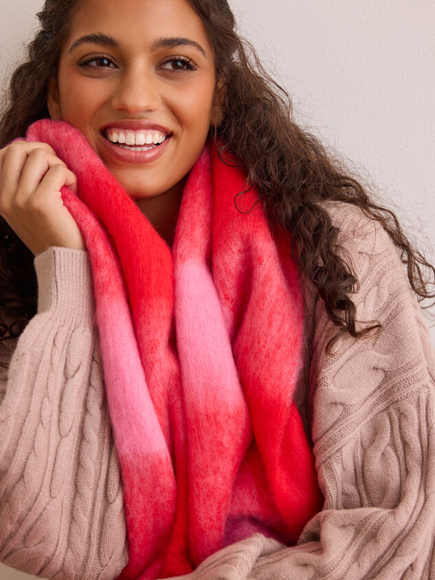 Cider Mill Scarf Detail 2 - TULLABEE