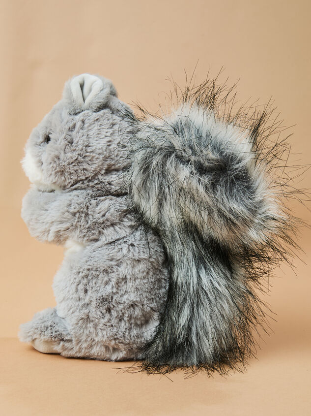 Swiftie Squirrel Plush Detail 3 - TULLABEE