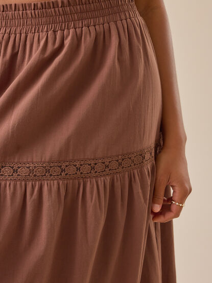 Jaycee Tiered Midi Skirt - TULLABEE