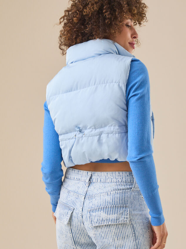 Nora Cropped Puffer Vest Detail 4 - TULLABEE