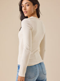 Mandy Long Sleeve Layered Top Detail 4 - TULLABEE