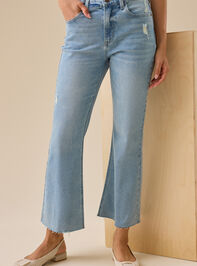 Laurie Flare Jeans Detail 3 - TULLABEE