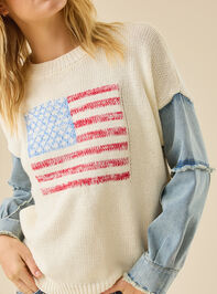 USA Denim Sleeve Sweater Detail 2 - TULLABEE