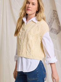Rowlan Cable Knit Vest Detail 5 - TULLABEE