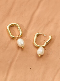 Rectangle Pearl Hoop Detail 2 - TULLABEE