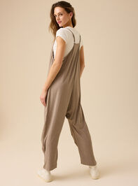 Hang Tough Mama Jumpsuit Detail 2 - TULLABEE