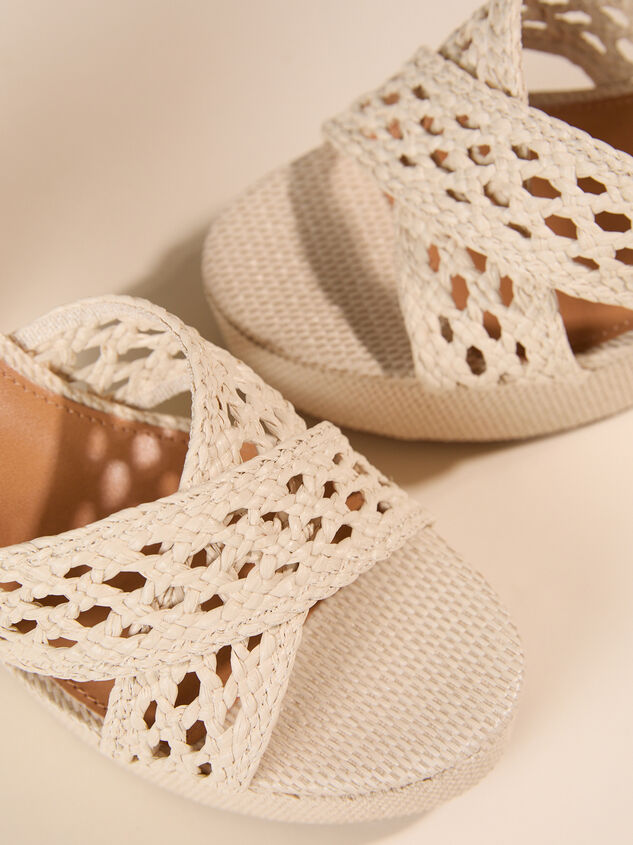 Whisora Rattan Crossover Wedge Detail 3 - TULLABEE