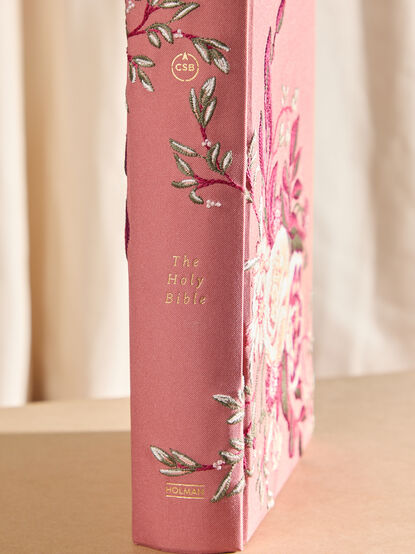 Hosanna Revival Notetaking Bible- Rosedal Theme - TULLABEE
