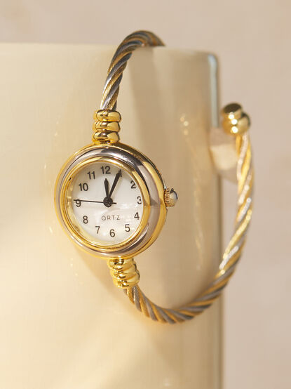 Twisted Cuff Round Watch - TULLABEE