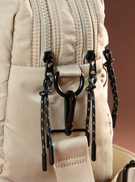 Double Take Puffer Tote Bag Detail 3 - TULLABEE