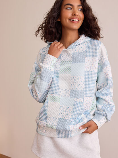 Comfort Patchwork Quilted Hoodie - TULLABEE