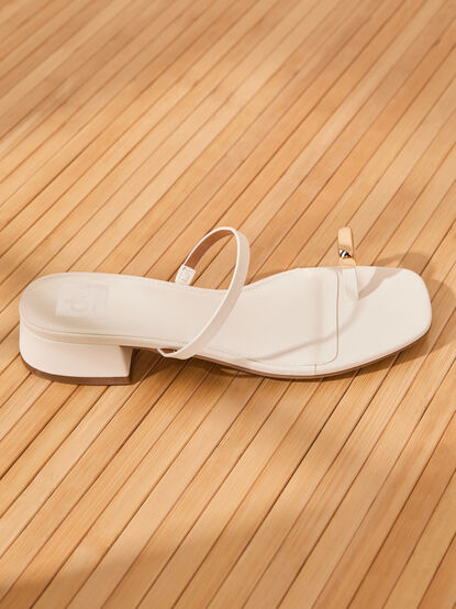 Narra Sandals By Dolce Vita - TULLABEE