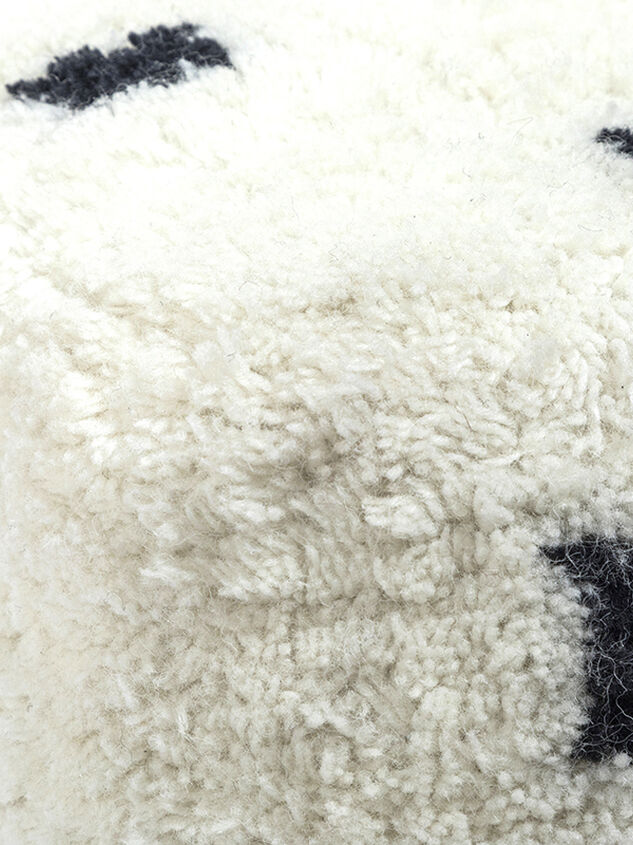 Lantana Pouf Detail 6 - TULLABEE