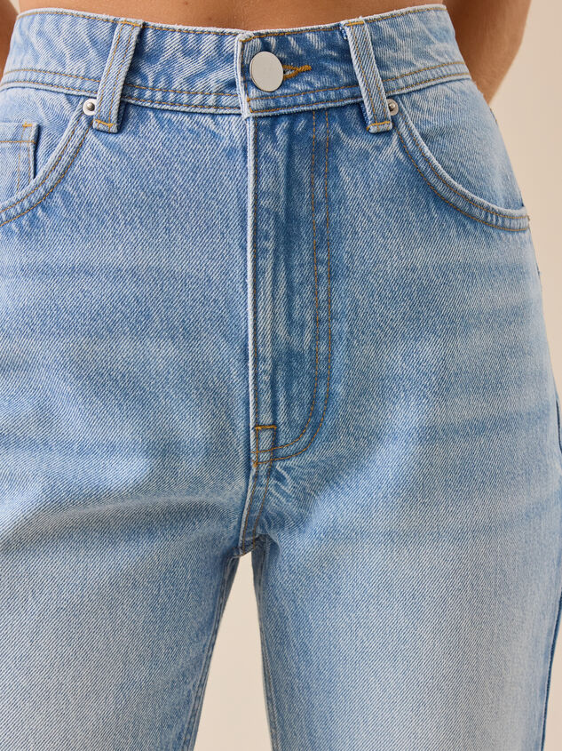 Bella Mom Jean Detail 3 - TULLABEE