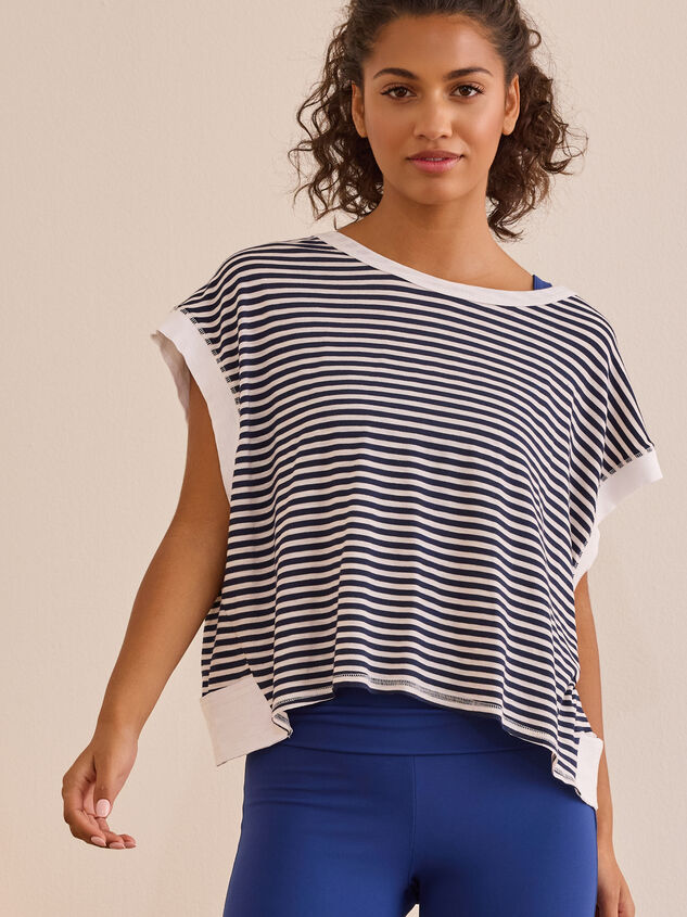 In Motion Striped Circle Back Tee Detail 2 - TULLABEE