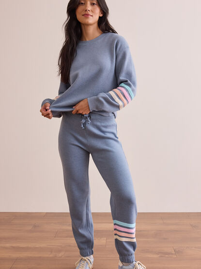 Victory Stripe Pullover - TULLABEE