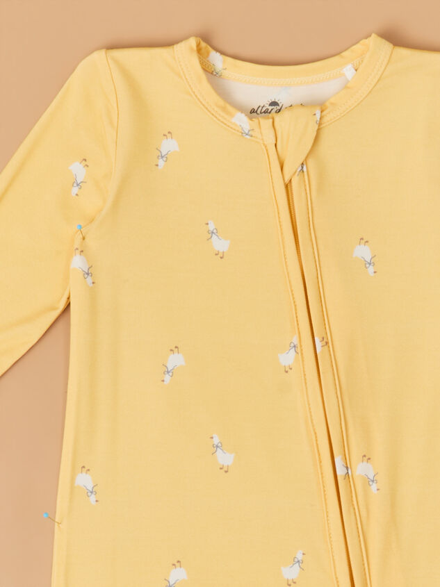 Goose Footie Detail 2 - TULLABEE