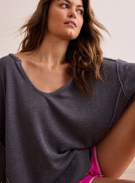 Throwdown Oversized Tee Detail 5 - TULLABEE