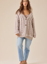 Abby Whipstitch Chunky Cardigan Detail 7 - TULLABEE