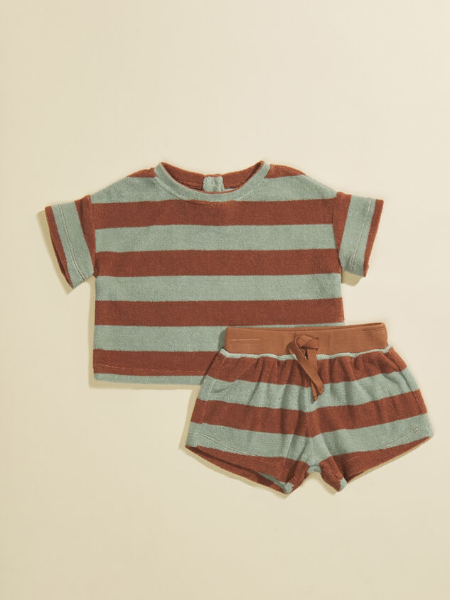 Raelynn Tee and Shorts Set by Quincy Mae Detail 1 - TULLABEE