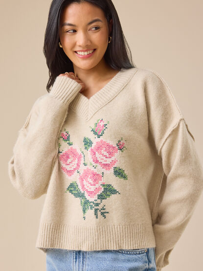 Trisha V-Neck Floral Sweater - TULLABEE