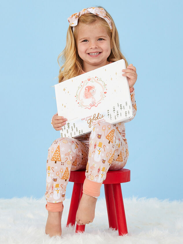 The Story of Goldie The Magical Christmas Elf Book - TULLABEE
