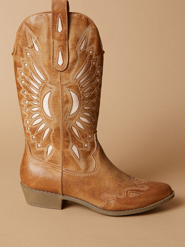 Bandera Wide Width & Calf Cut Out Western Boots Detail 3 - TULLABEE