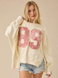 89 Patchwork Mama Sweatshirt Detail 2 - TULLABEE